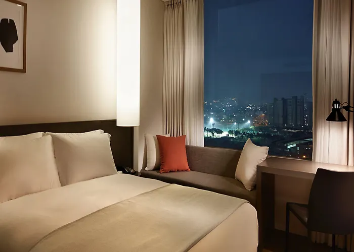 Shilla Guro - Guro Digital Complex Station Hotel Seoul